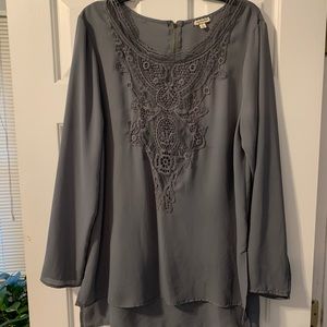 Long sleeve gray blouse